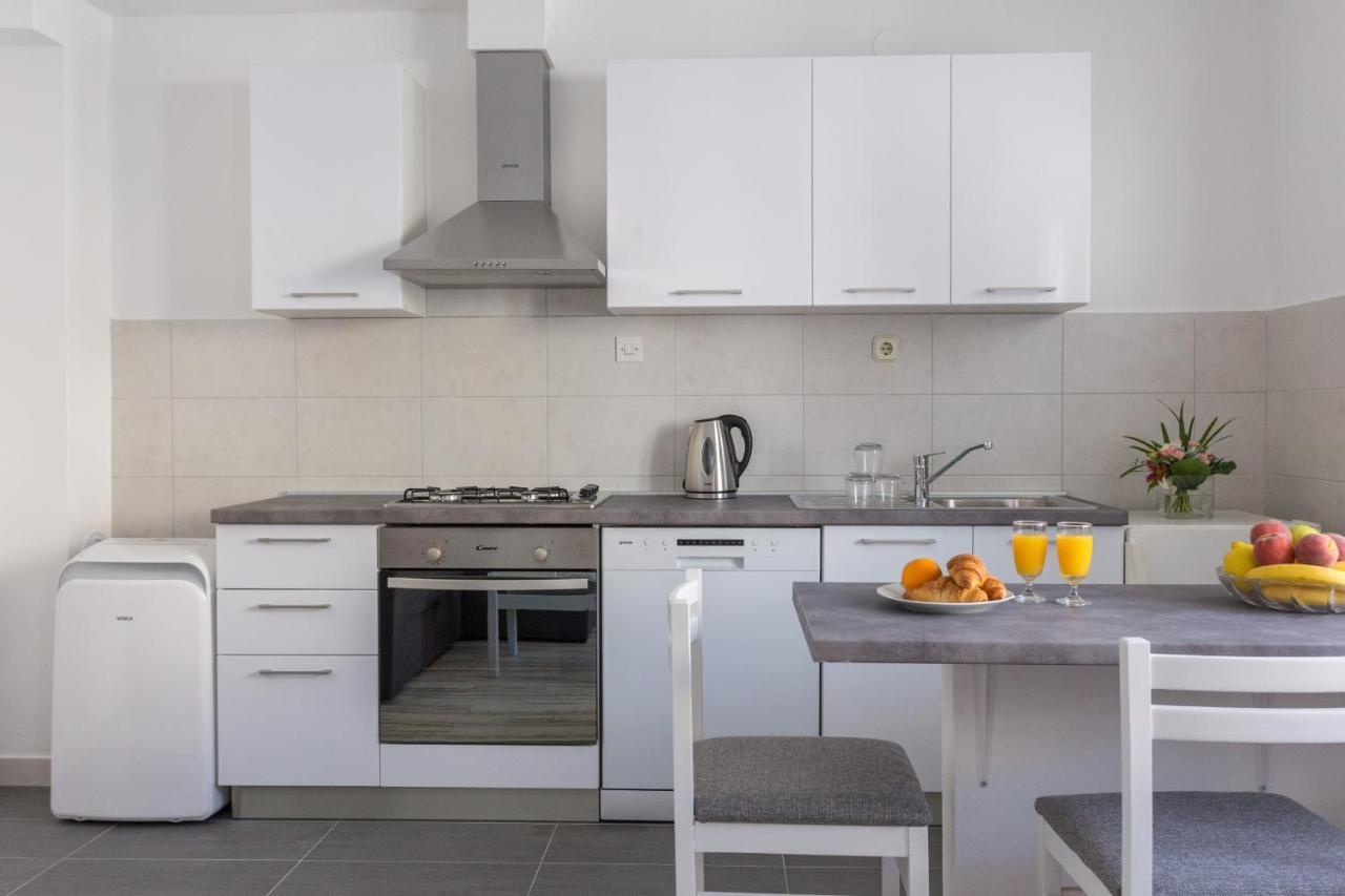 Apartments Oleander Sea View Кавтат Екстериор снимка