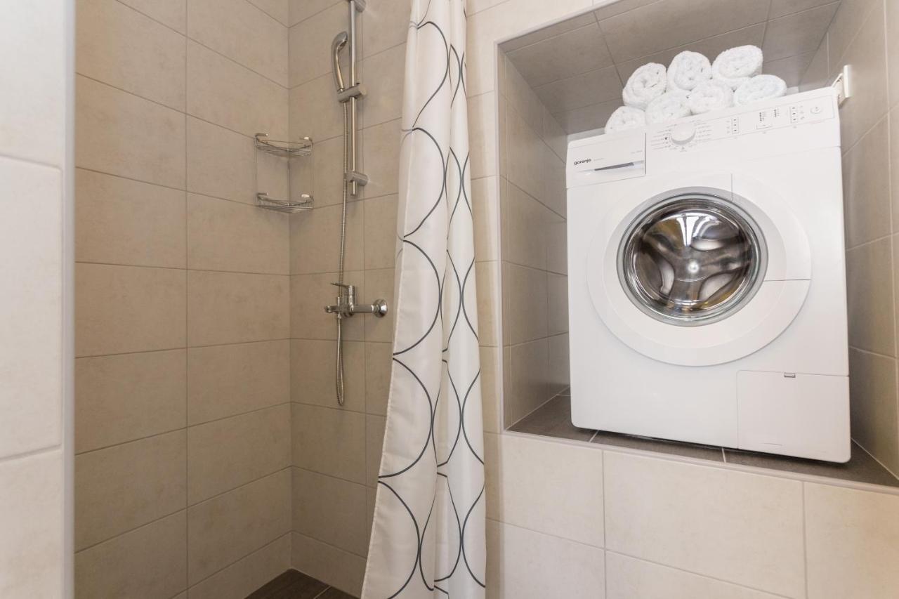 Apartments Oleander Sea View Кавтат Екстериор снимка