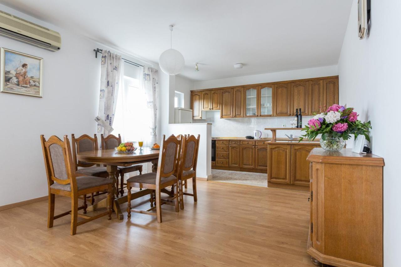 Apartments Oleander Sea View Кавтат Екстериор снимка